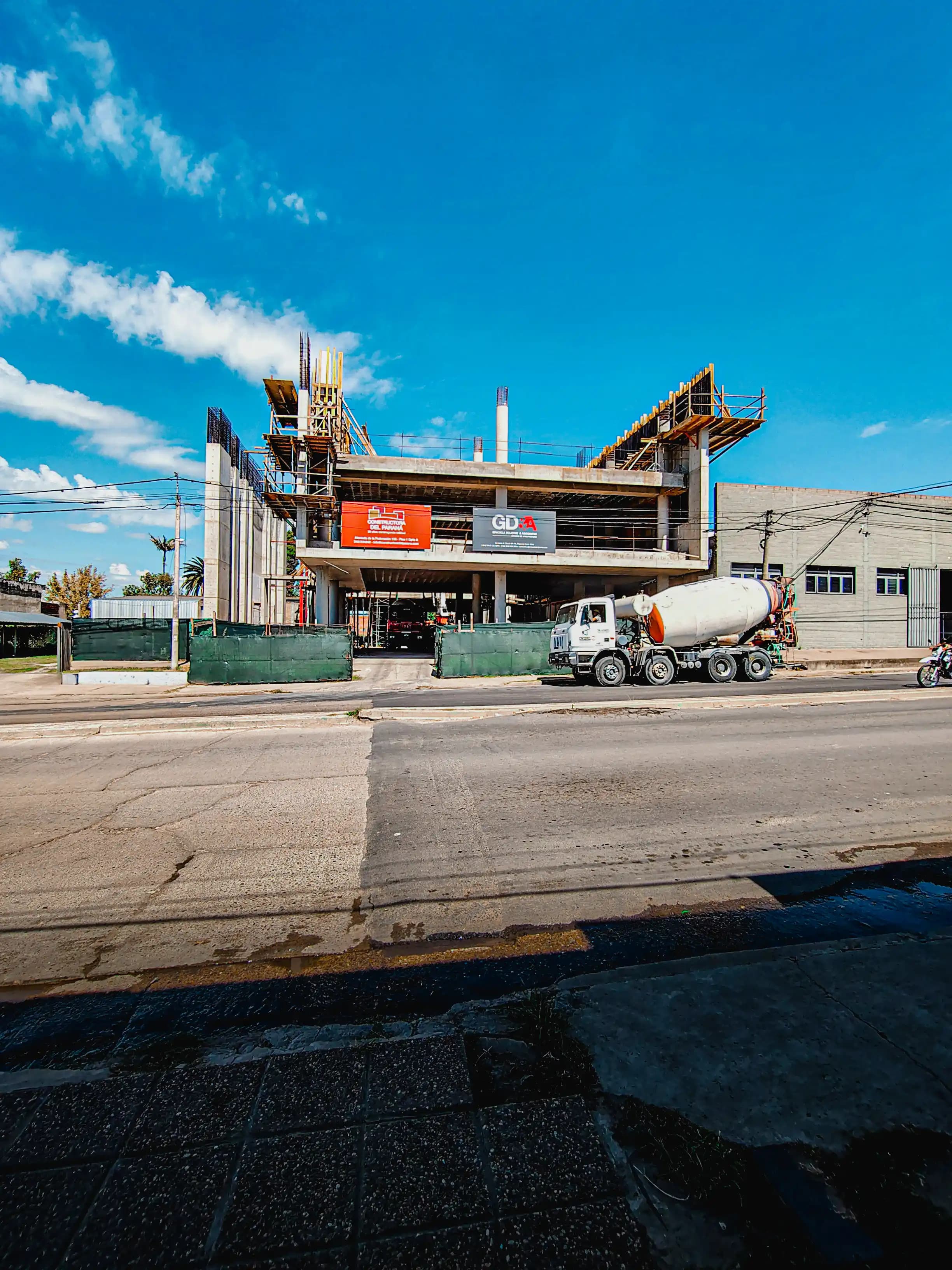 Obra industrial Johnson Acero con hormigón INDAL
